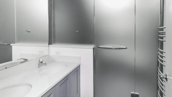 5 Ways To Use Glass In Your Bathroom